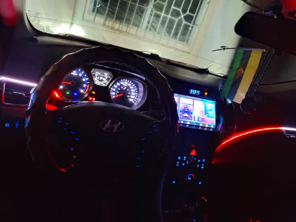 Hyundai 9